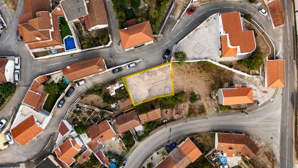Venda de terreno urbano para construção em Rua do Moinho, 6, Torres Vedras e Matacães