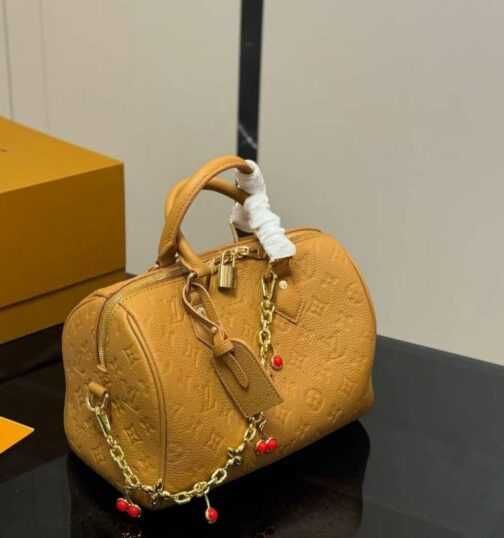 Torebka damska elegancka Louis Vuitton, skóra 55575-1