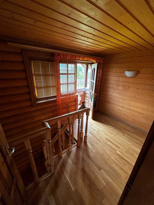 Продається дачний будинок в с. Ганичі