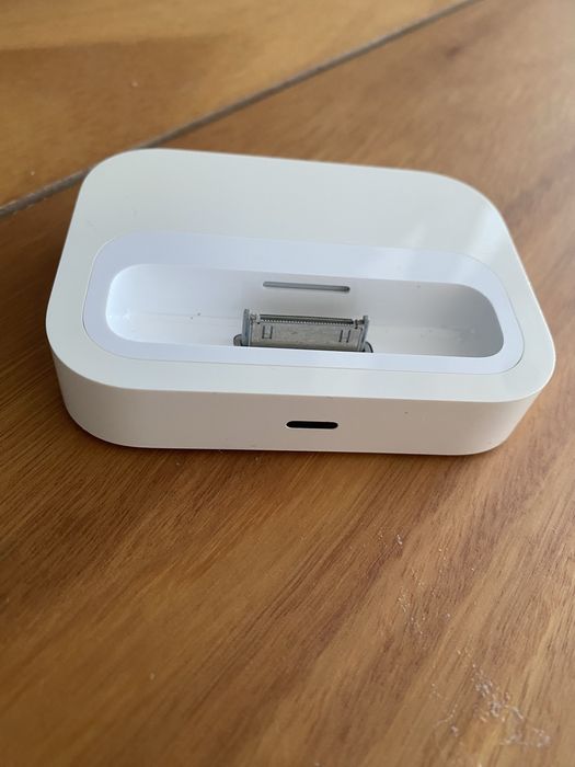 Apple iPod Dock - 2 modelos . A1256 e M9602G/A 2003