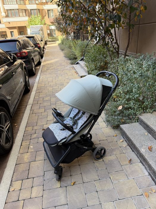 Прогулянкова коляска Easywalker Rockey L саітло-зелена