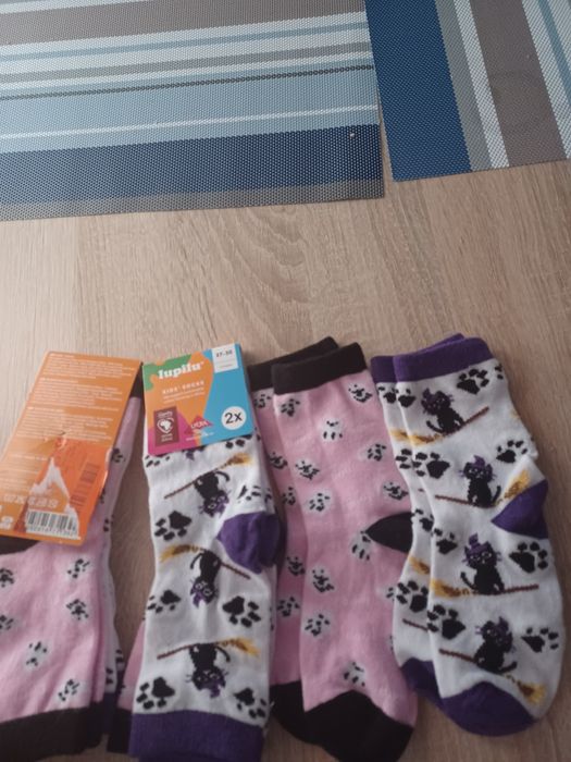 Nowe skarpetki dziewczęce 27-30