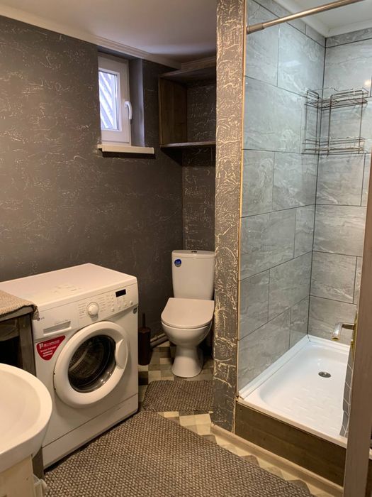 Кімнати по добово у Лазещині