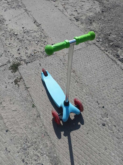 Самокат детский трехколесный