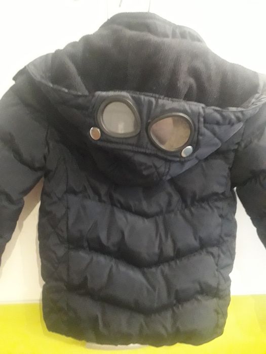 Продам куртку дитячу