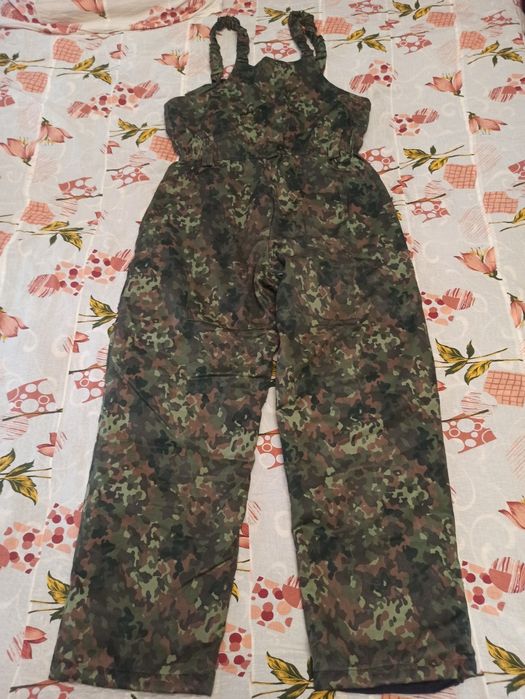 Продам полукомбинезон утеплённый р-50рост4