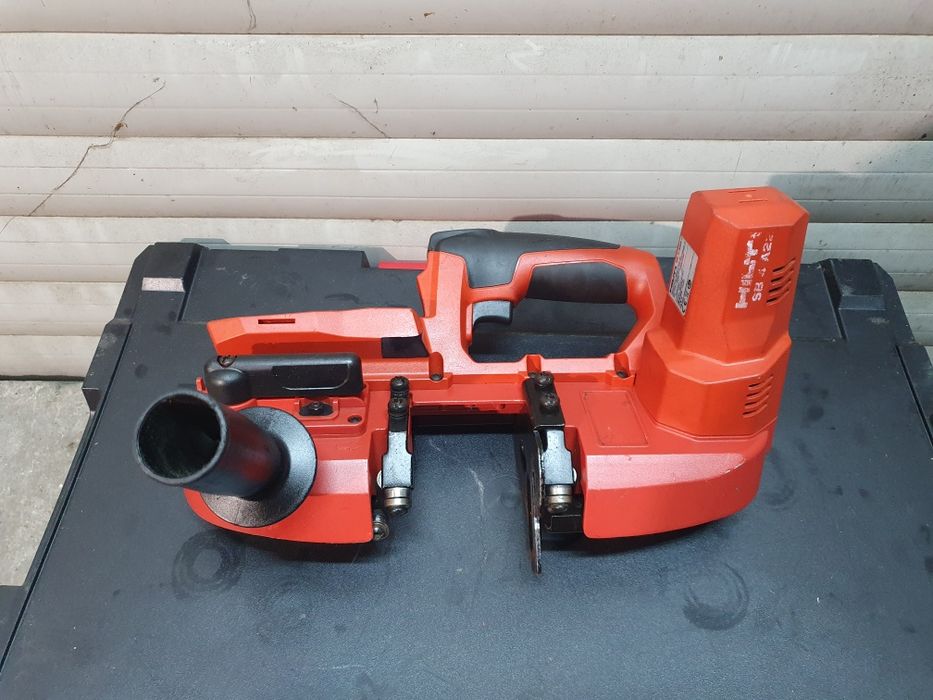 Hilti SB 4-A22 Przenośna pila taśmowa  Body