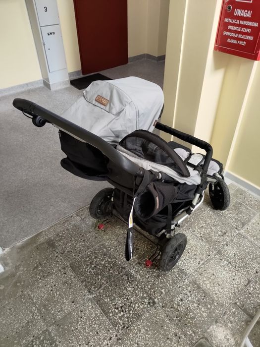 Wózek podwójny Mountain Buggy Duet 3