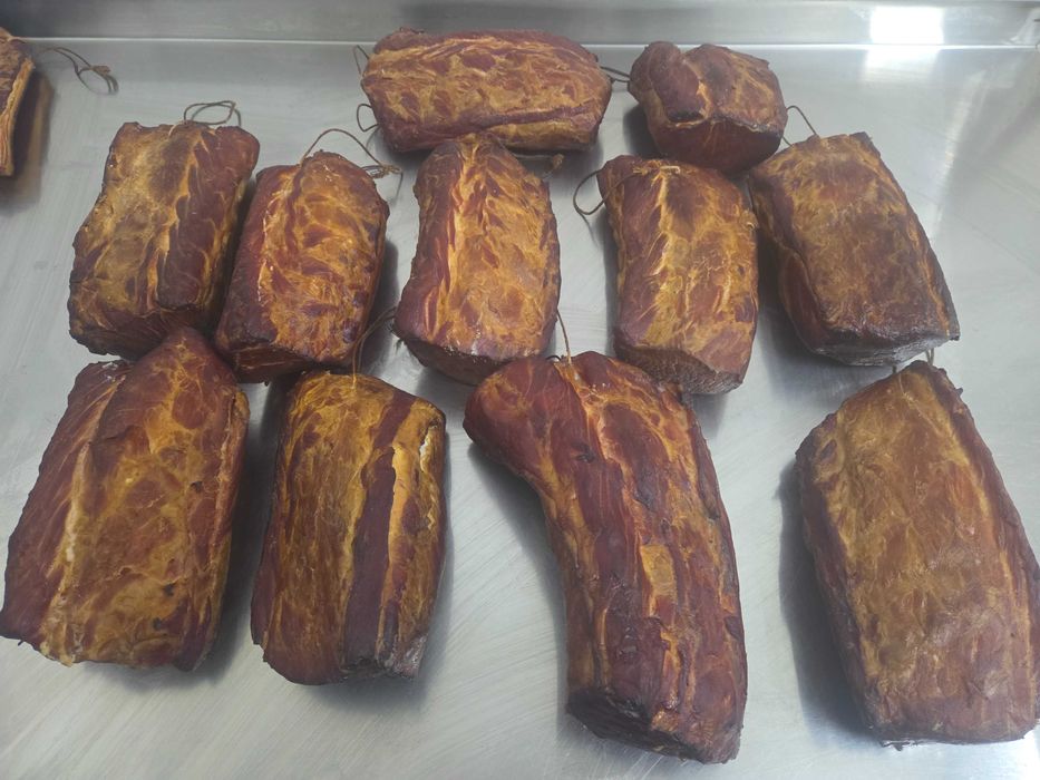 Корейка копчена на фруктових дровах