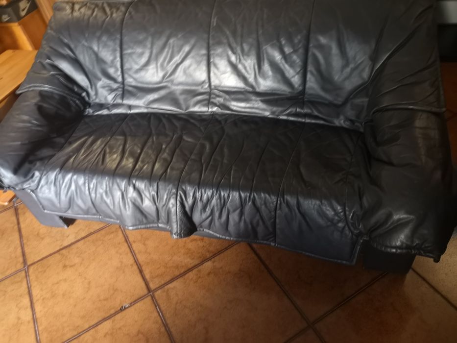 Sofá cabedal impecável