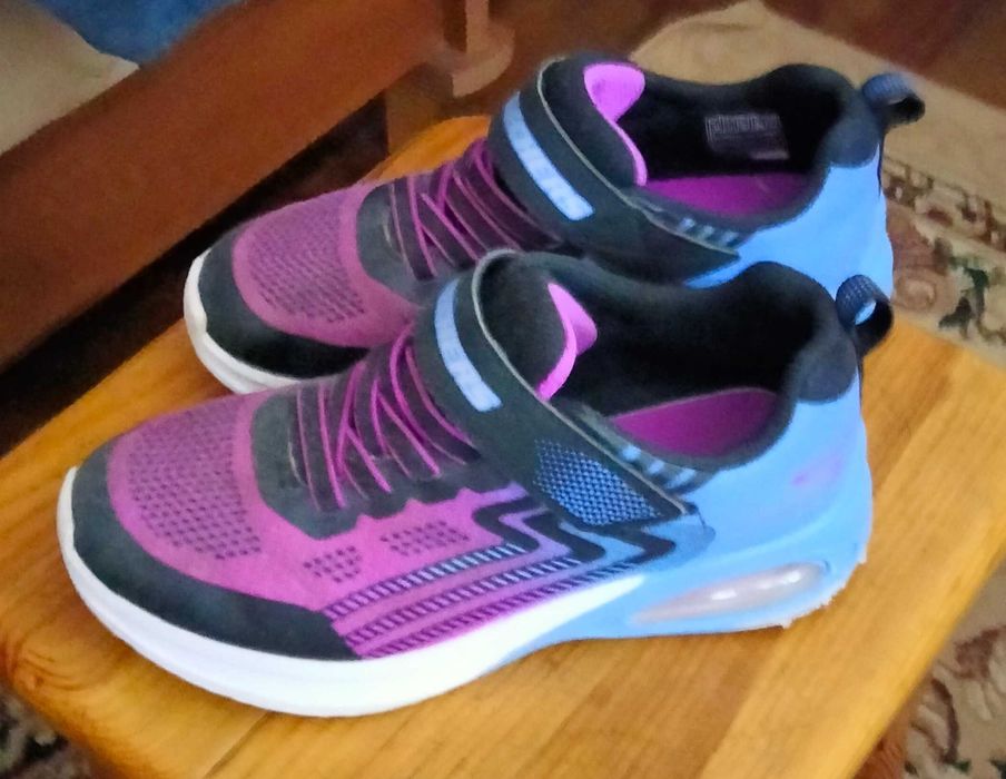 Кросівки Skechers 35 розмір