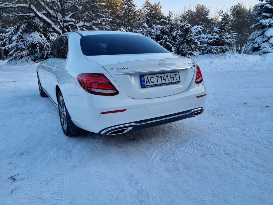 Mercedes Benz 2017 рік