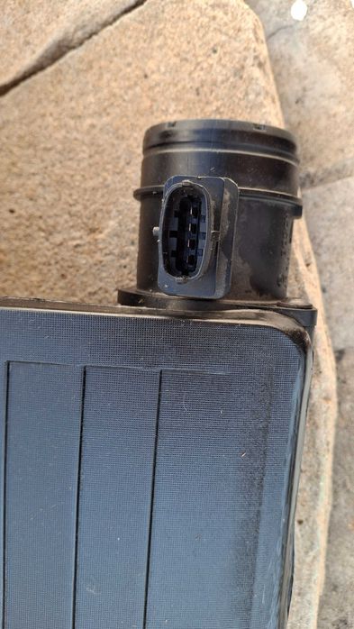 Vendo caixa do filtro de ar opel 1.7 fiat multjet e botão do vidro