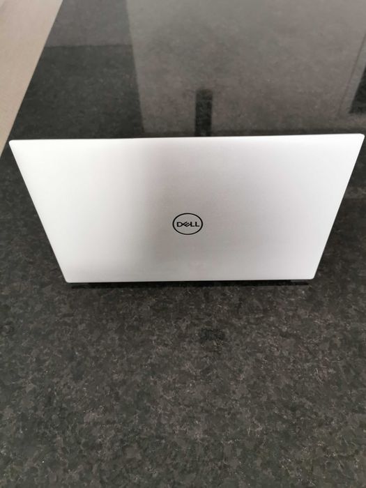 Dell XPS 15 9520 | Intel i7 12ª Gen | 32GB RAM DDR5 | 512GB SSD | NVIDIA GeForce RTX 3050