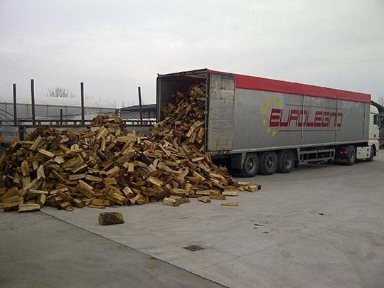 Дрова колоті дубові Дрова клен сосна береза Дрова акація оптом по обл