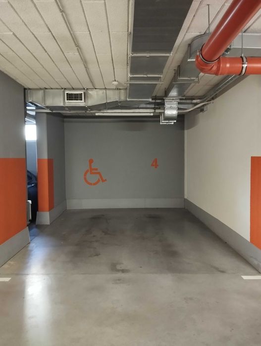 Sprzedam miejsce parkingowe w hali garażowej poziom 0 Warszawa Praga Południe Ostrobramska 130