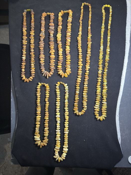 Намисто з натурального бурштина лікувальні