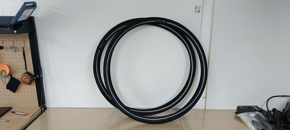 Nowe. Opona 28" Pirelli Cycl-e XT Sport