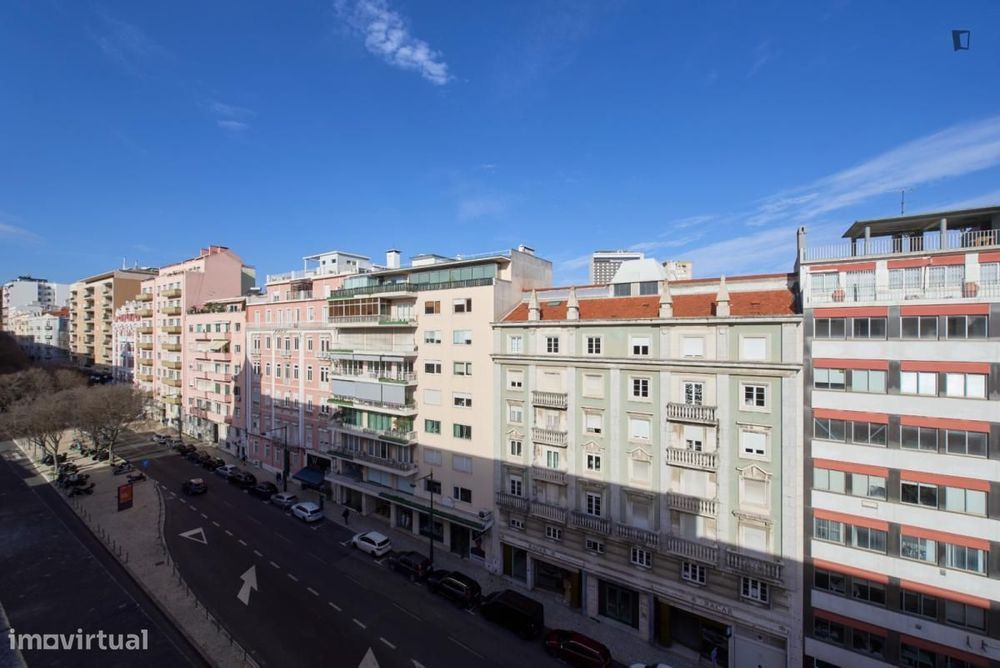 Quarto - localizado em Marquês de Pombal Lisbon