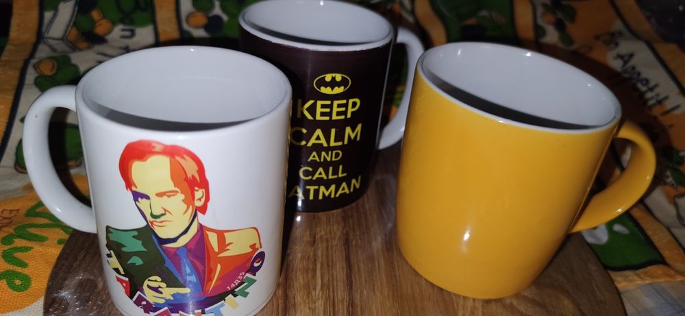 Чашки різні, з принтом, всякі, серветниця металева