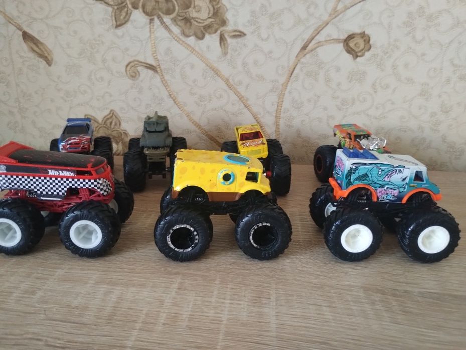 Оригинал, Hot Wheels Monster Trucks, Хот Вилс Монстер Трак,  набор.