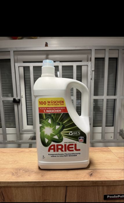 Żel do prania Ariel Universal