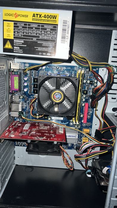 Антикризовий «Бомж ПК» 4 ядра 6гб оперативки відяха gt220 hdd 250