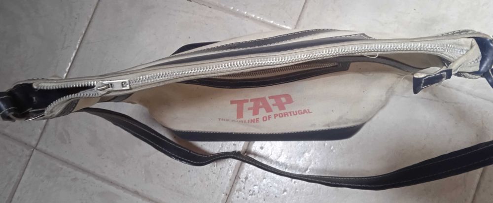 Mala da TAP de cor azul
