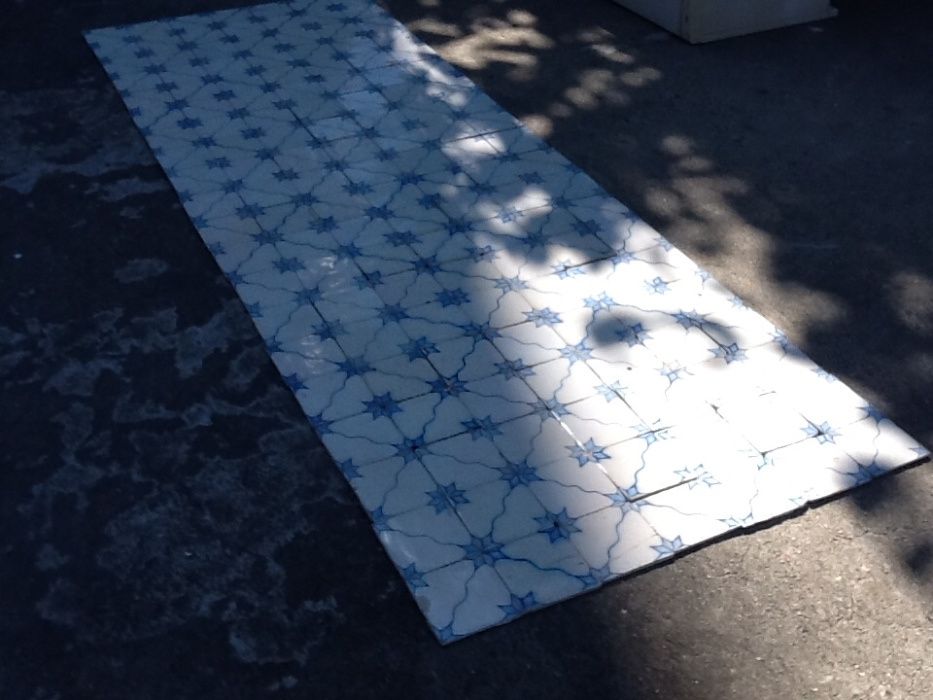 Painel de azulejos antigos Viúva de Lamego/ portuguese antique tiles