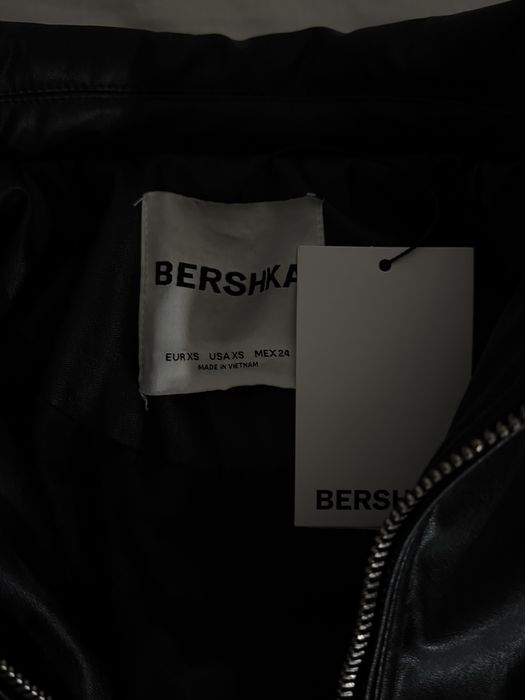 Кожана куртка.