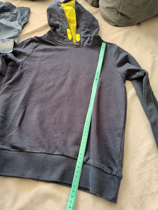 Zestaw bluza, 2 spodenki, podkoszulek z nadrukiem 134