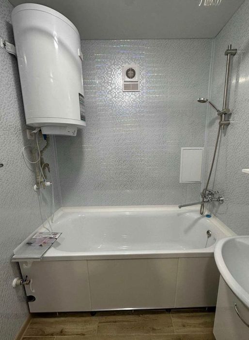 ВІД ВЛАСНИКА!Продаж великогабаритної квартири,2кім,вул Дунайська