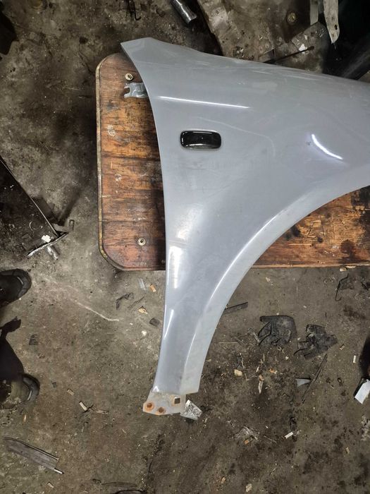 S3 8l prawy błotnik audi s3 8l ly7c