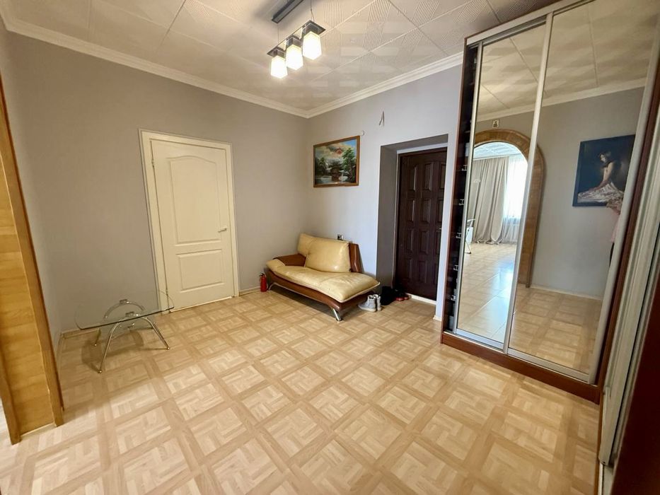 Продам 2к квартру. Рабочая 146. Уральская