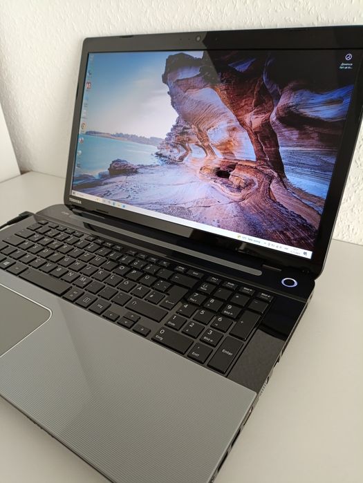 Toshiba satellite L70 A core i7  ноутбук