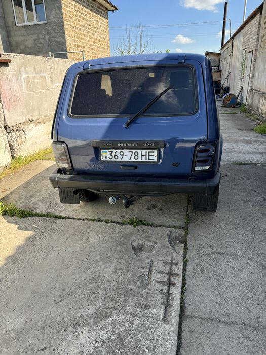 Нива на полном ходу