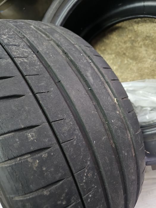 Michelin Pilot Sport 4S 255/40/19
