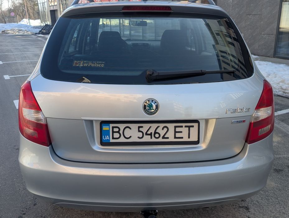 Skoda Fabia 1.6 Дизель  2011 Універсал