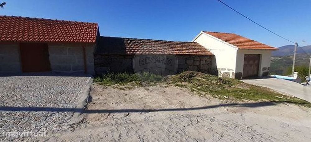 Moradia T0 para venda
