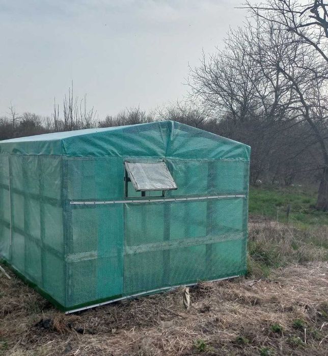 Армированная пленка для теплиц.
Армована плівка для теплиць