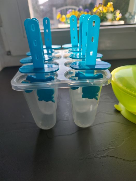 Sprzedam zestaw naczyń dla niemowlaka