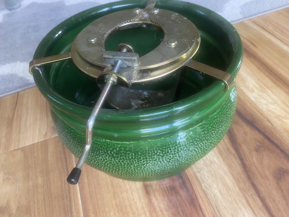 Ceramiczny stojak na choinkę