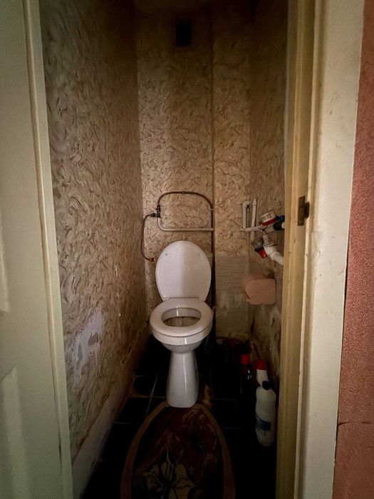 Пропонується до продажу світла та дуже тепла 3-кімнатна квартира!