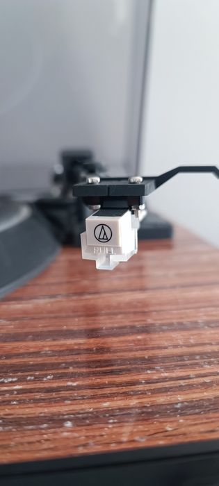 Gramofon Denon DP-37F