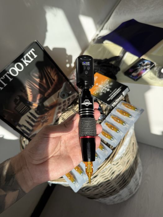 Kit Tatuagem Sem Fios COMPLETO Máquina/ Pen, Pele Treino,Instruções