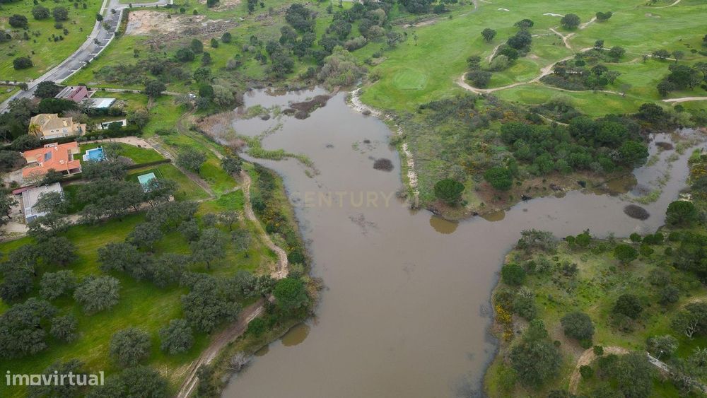 Lote Exclusivo com 2.150 m2 para moradia | Vila Nova de Santo Estevão
