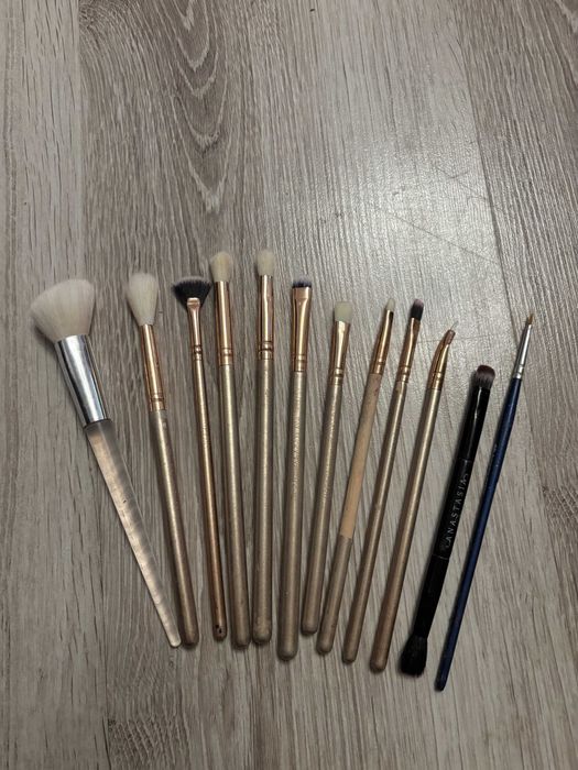 Zestaw pedzli do makijazu 13 szt. - w tym Anastasia Beverly Hills