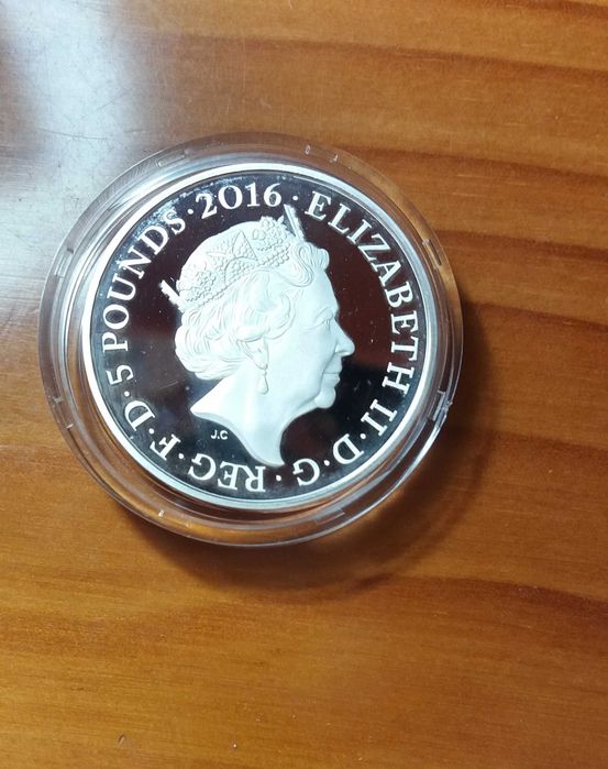 5 libras. 90 anos Isabel II. Prata proof 0,925. Rara.