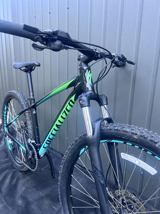 Specialized pitch / горник