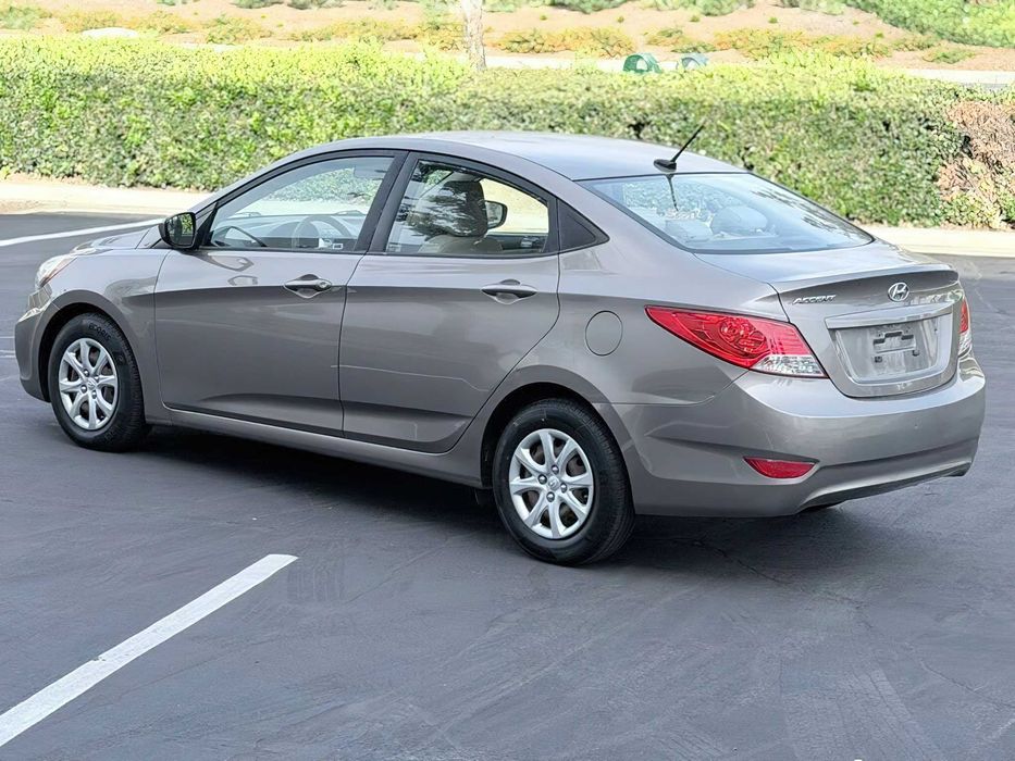 Hyundai Accent      2015